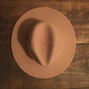 The Fleur Lack of Color Hat